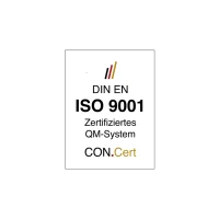 Ein Zertifikat, das die ISO 9001-Zertifizierung für ein Qualitätsmanagement-System (QM-System) anzeigt, mit dem Text „DIN EN ISO 9001 Zertifiziertes QM-System CON.Cert“.